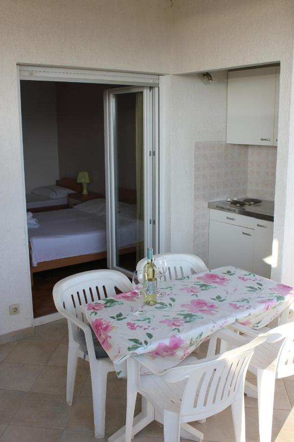 Omis Duce Sandy Beach Apartments Mare المظهر الخارجي الصورة